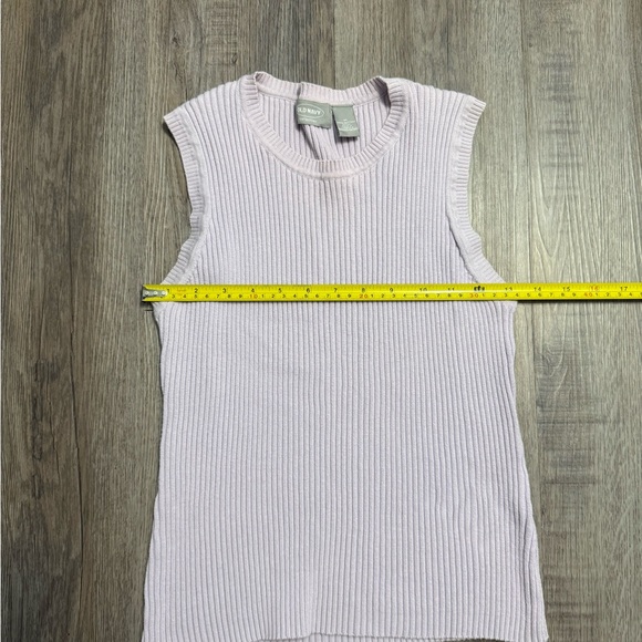 Old Navy top - Picture 4 of 6